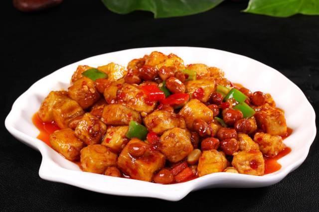红烧带鱼豆腐毛豆腐的做法