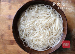 新疆蘑菇拌面做法