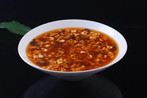 牛骨髓烧汤的做法