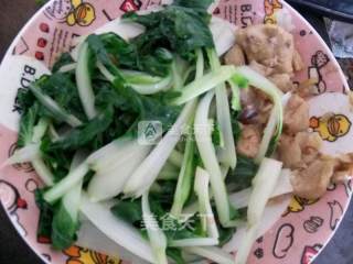 排骨拌河粉的做法