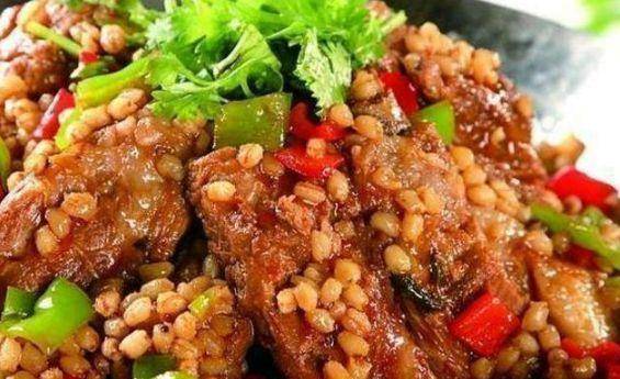 笋和辣排骨的做法大全