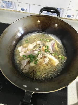 爆炒柴火鱼的做法
