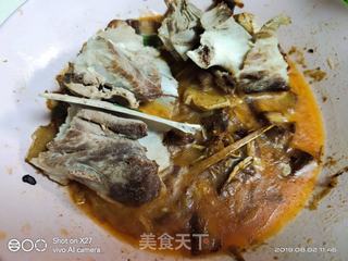 水煮鸡蛋排骨的做法