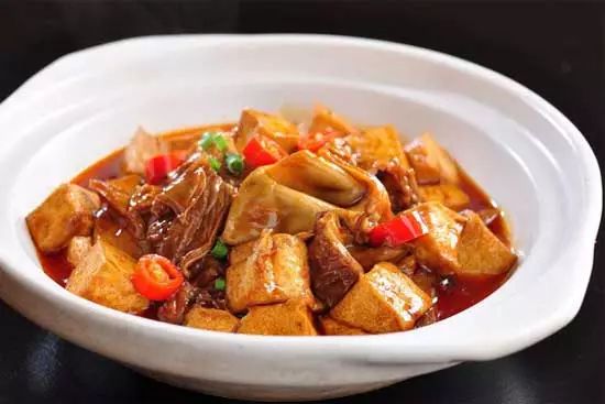 卤肥肠红烧豆腐的做法
