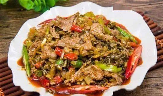 碎牛肉辣椒汤的做法