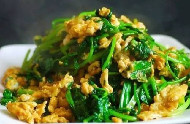 奶油菜炒鸡蛋做法