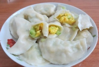 葫芦瓜鸡蛋香菇饺子做法