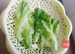豆腐鸡蛋生菜汤的做法