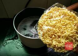 鸡蛋拉面的做法维语