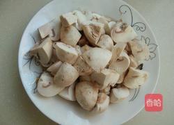 猪肚菇排骨汤的做法