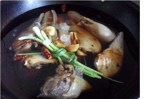 卤鸭头的做法鱼豆腐