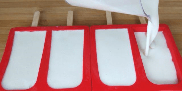自制冰棍模具的做法