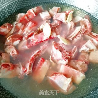 红烧酸白菜排骨的做法视频