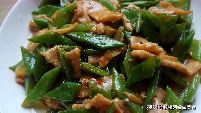 线豆炒肉的做法