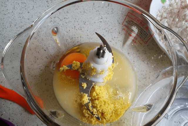 小米面粉加鸡蛋的做法