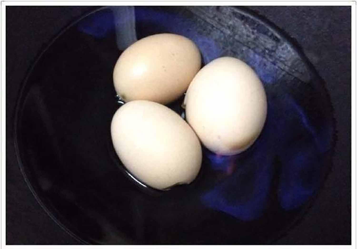 白酒烧鸡蛋做法视频窍门