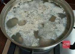 黑豆煲鸡蛋的做法
