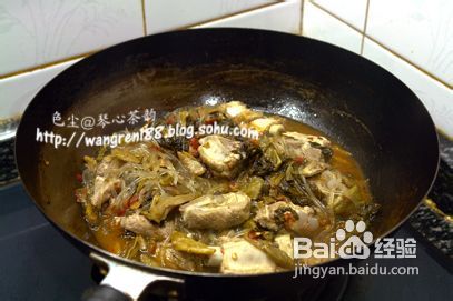 酸菜粉丝煮排骨的做法