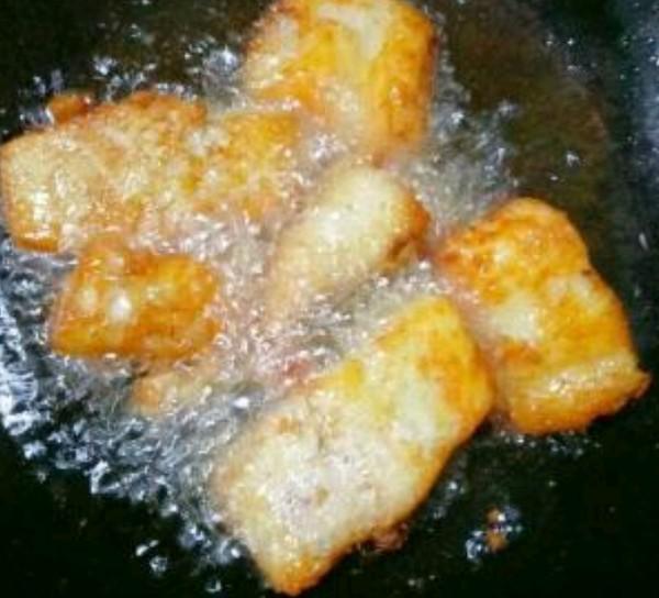 红烧鱼面粉的家常做法