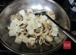 豆腐炖虾菇的做法