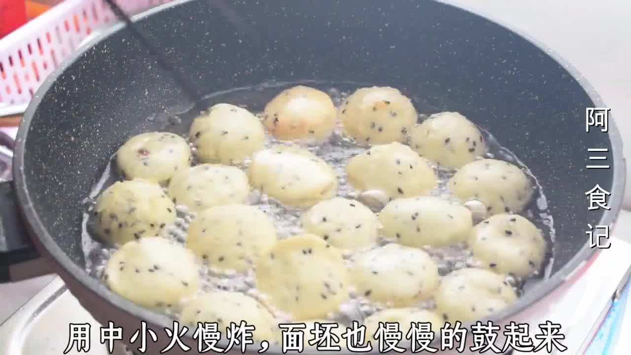 绿豆鸡蛋桃子汤的做法