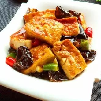 木耳肉白豆腐的做法视频