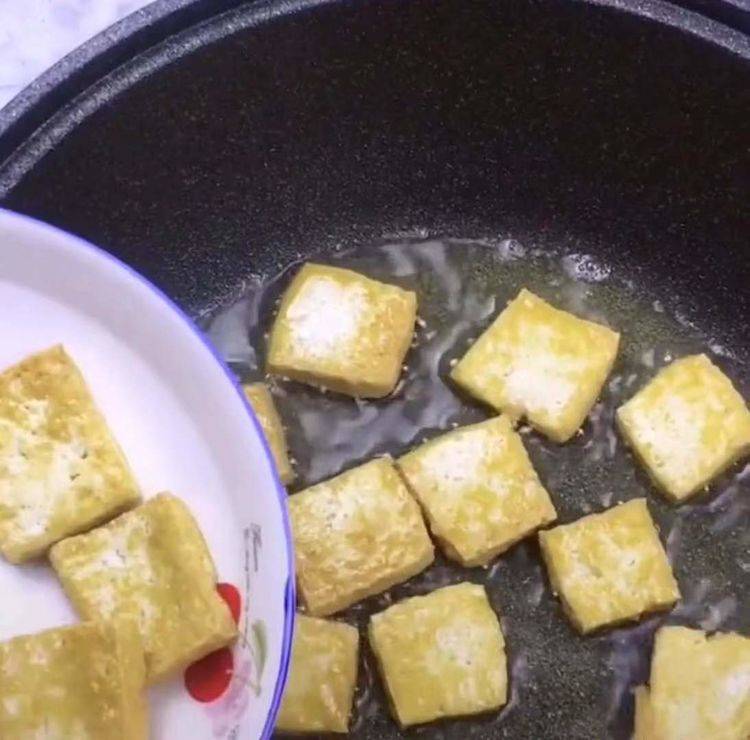 好吃入味的豆腐做法视频
