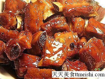 云南糖醋排骨的做法步骤