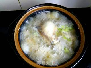 砂锅酸辣汤豆腐汤的做法