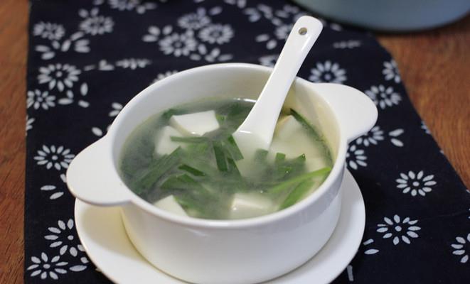 豆腐韭菜扇贝汤的做法