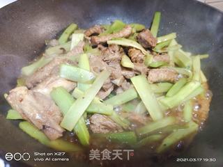 排骨炒莴苣的做法窍门