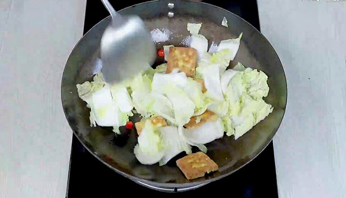 豆汤娃娃菜做法