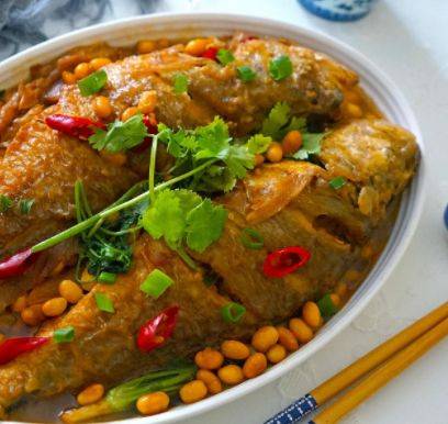 干黄鱼红烧豆腐的做法