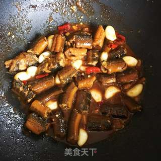 蒜烧鳝鱼的做法