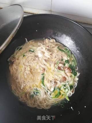 蔬菜鸡蛋面的做法大全