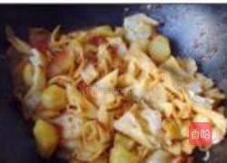 土豆焖饼的家常做法