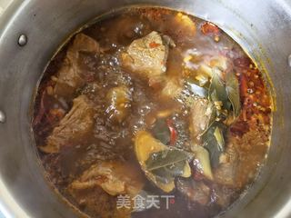 牛排骨炖干松茸的做法