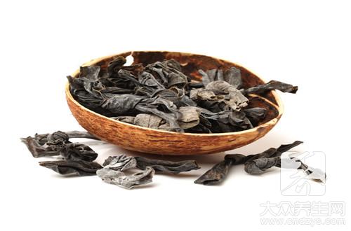 煲素海带汤的做法