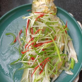 葱油鱼的做法葱油鱼