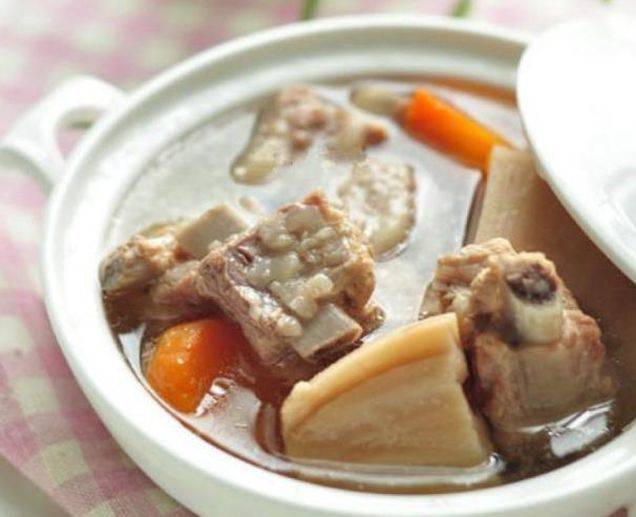 炖猪头肉和排骨的做法
