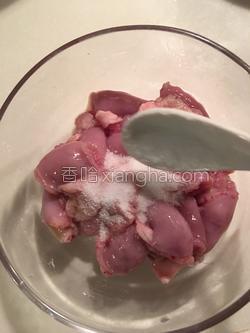 猪杂虾仁汤粉的做法