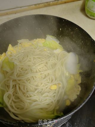 黄金鸡蛋面的做法视频