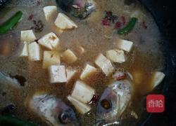 水库鱼头炖豆腐的做法