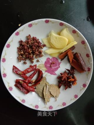 麻辣鸡块海带汤的做法
