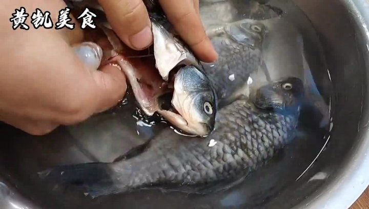 不放配料鱼的做法窍门