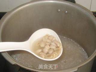 福州鸭子花生汤的做法