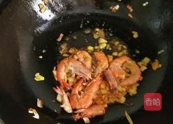 去皮大虾和鸡蛋做法