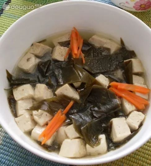 油炸豆腐海带炖菜的做法