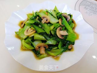 青菜炒蘑菇家常做法