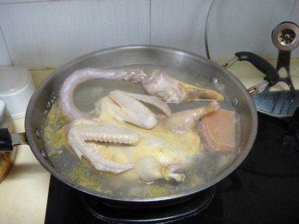 鸭子煲汤做法大全